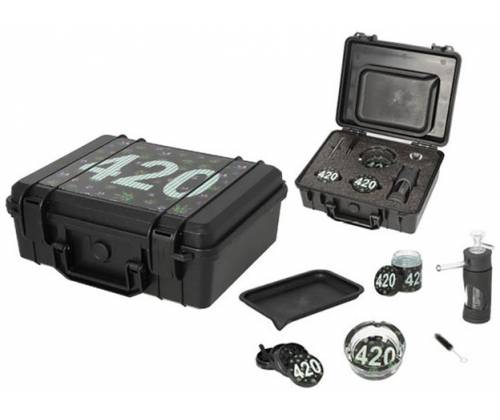 Suitcase - Super Heroes Set with Bong, Disc, Grinder and Storage Jar -  Price: 42,90€