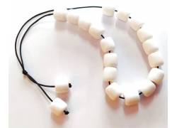 Κομπολόι Χειροποίητο από Μείγμα Κεχριμπαριού με 19 Χάντρες - Ασπρο