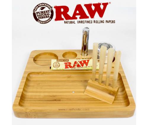 Raw Bamboo Rolling Tray (22x21cm) -  Price: 19,90€
