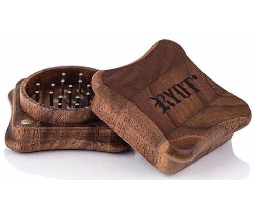 Ryot  Grinder Τρίφτης Ξύλινο 1905 Fly Walnut 44mm - 2 Parts - Τιμή: 19,90€