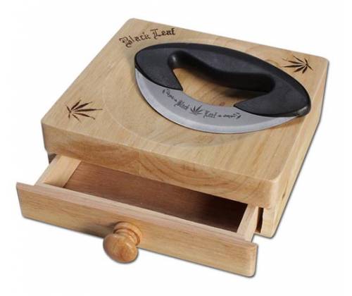 Καμπυλωτό Μαχαίρι Κοπής Καπνού με Ξύλινη Βάση Και Συρτάρι - Τιμή: 18,90€